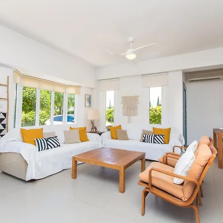 You And Your Family Will Love This 5 Star With Private Pool, 1372 * Αγία Νάπα