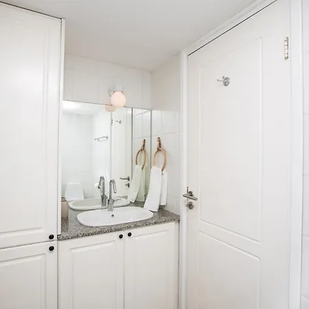 You And Your Family Will Love This 5 Star With Private Pool, 1372 Αγία Νάπα