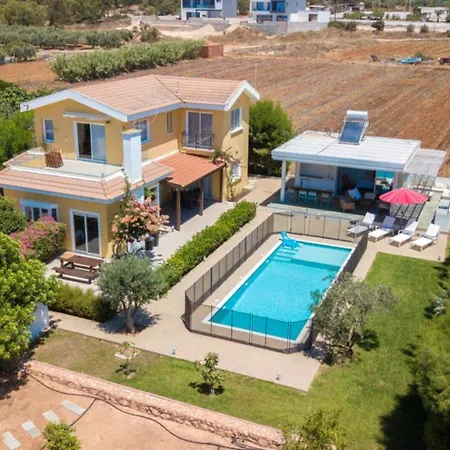You And Your Family Will Love This 5 Star With Private Pool, 1372 *