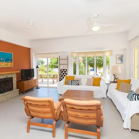 Villa You And Your Family Will Love This 5 Star With Private Pool, 1372 *